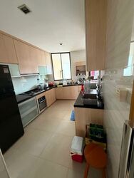 Phillips Avenue (D19), Semi-Detached #572256391